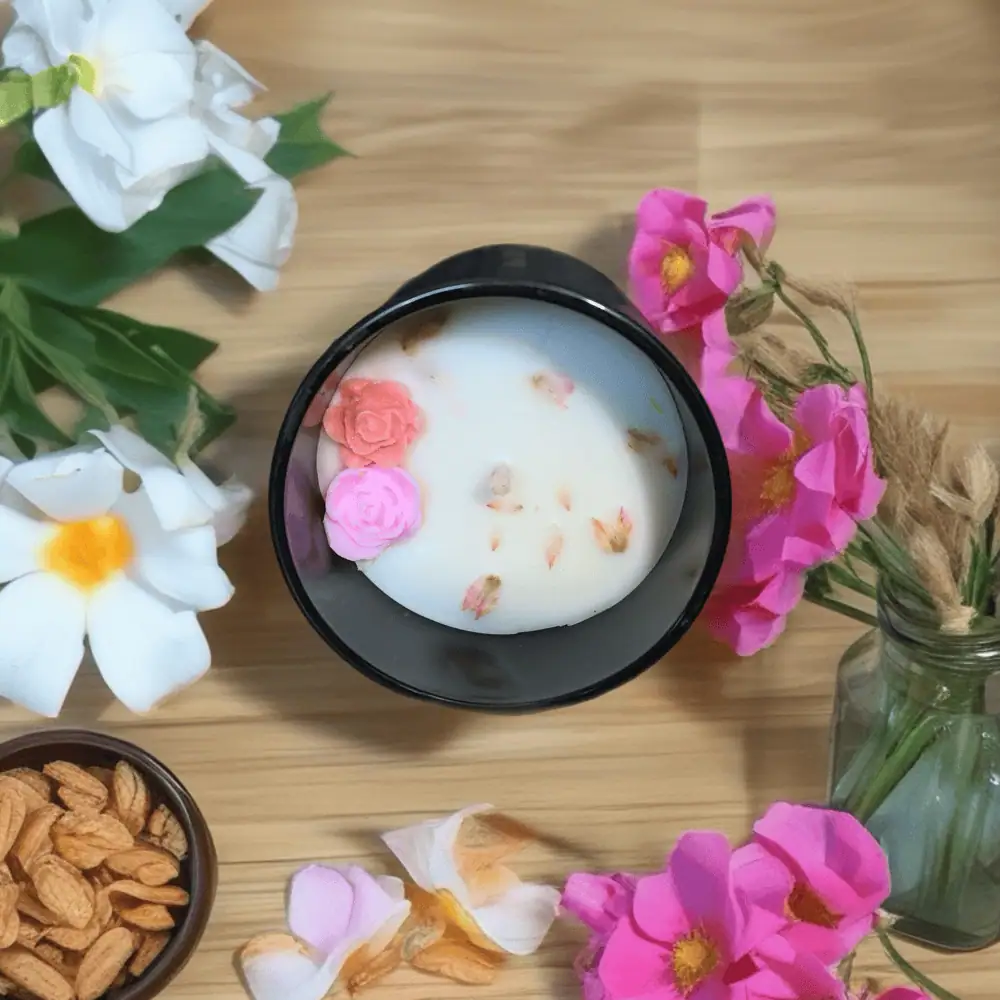 10oz candle with flowers