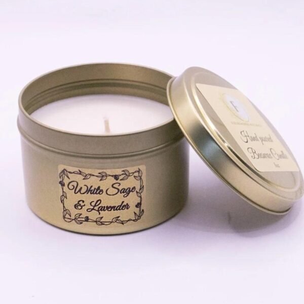 White Saga Lavender Candle